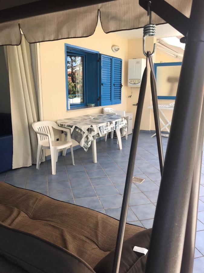 Residenza Le Spiagge Lägenhet Sperlonga Exteriör bild