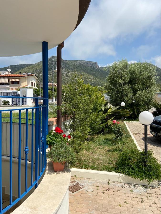 Residenza Le Spiagge Lägenhet Sperlonga Exteriör bild