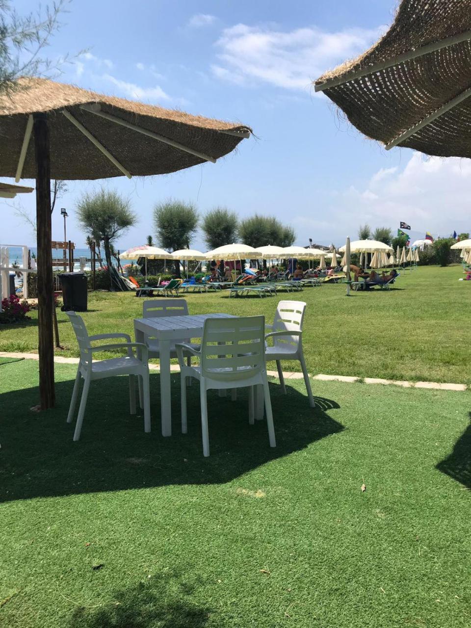 Residenza Le Spiagge Lägenhet Sperlonga Exteriör bild